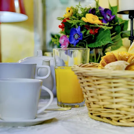 Cosy In The Centre Of + Private Terrace *